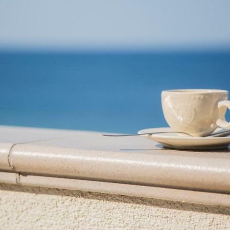 B&B A Due Passi Dal Mare Catona Di Reggio Calabria Zewnętrze zdjęcie