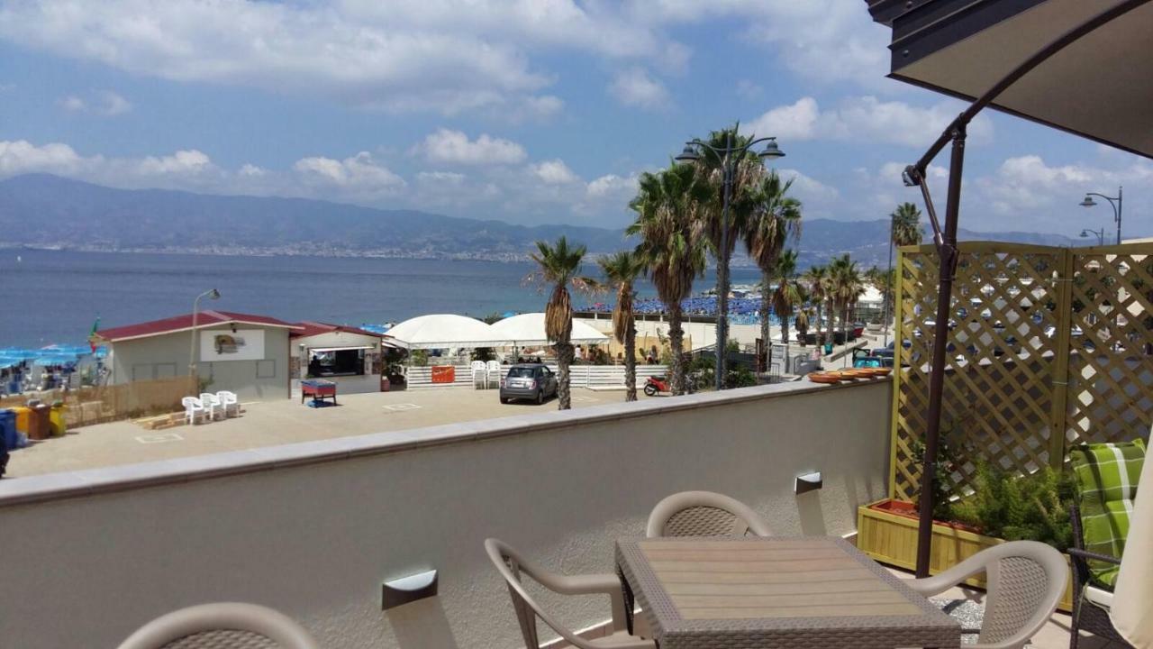 B&B A Due Passi Dal Mare Catona Di Reggio Calabria Zewnętrze zdjęcie