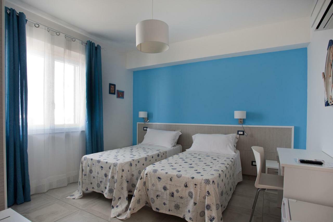 B&B A Due Passi Dal Mare Catona Di Reggio Calabria Zewnętrze zdjęcie