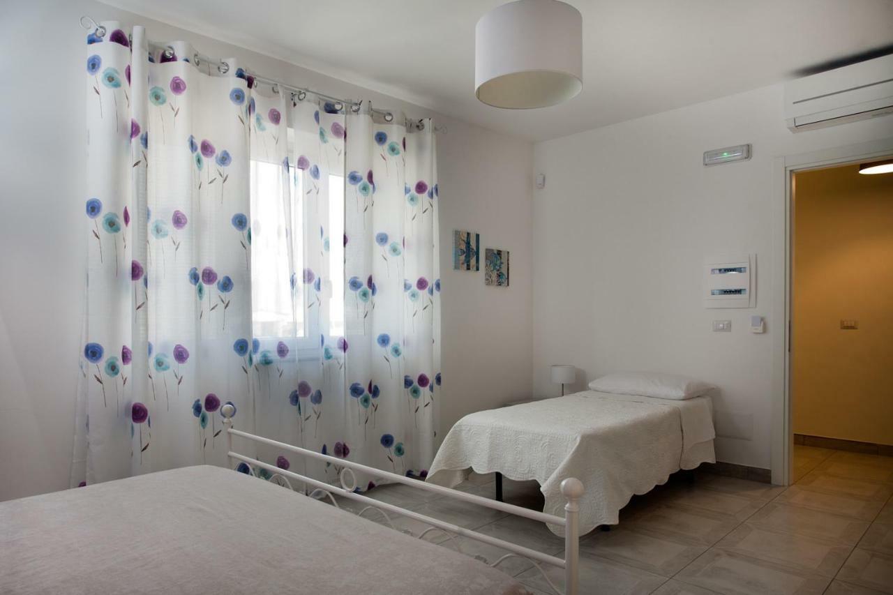B&B A Due Passi Dal Mare Catona Di Reggio Calabria Zewnętrze zdjęcie